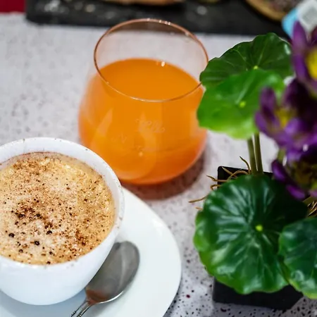 Maracuja Frühstückspension 4*