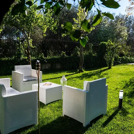 Alojamento de Acomodação e Pequeno-almoço Maracujà Jonadi